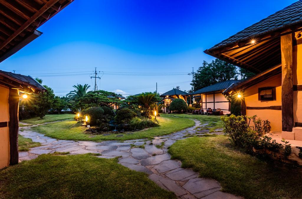 Kasan Tobang Hostel Seogwipo Exterior photo