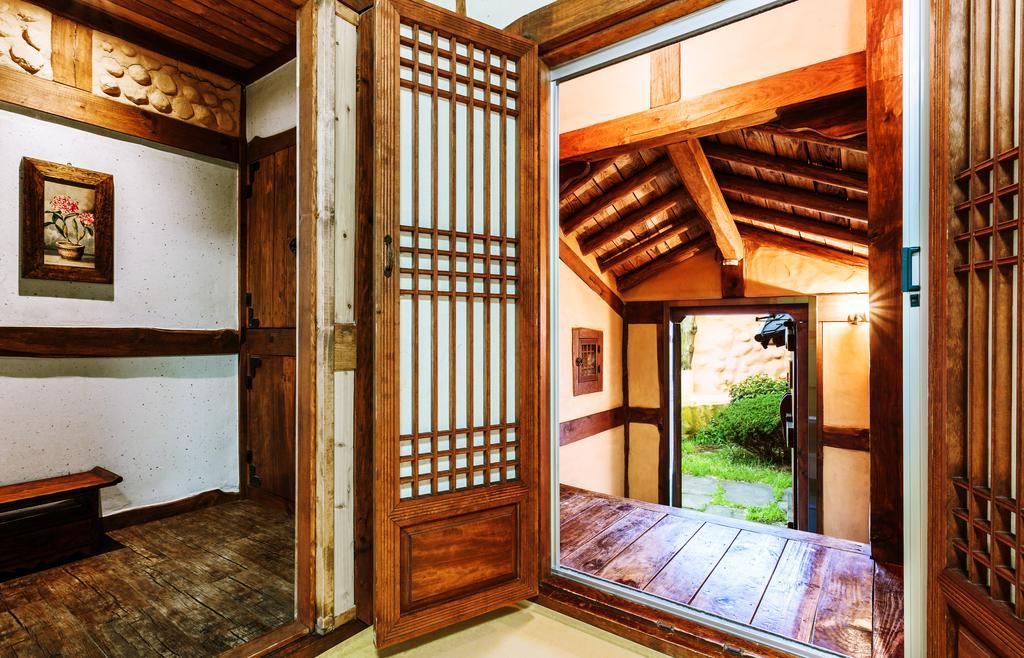 Kasan Tobang Hostel Seogwipo Exterior photo